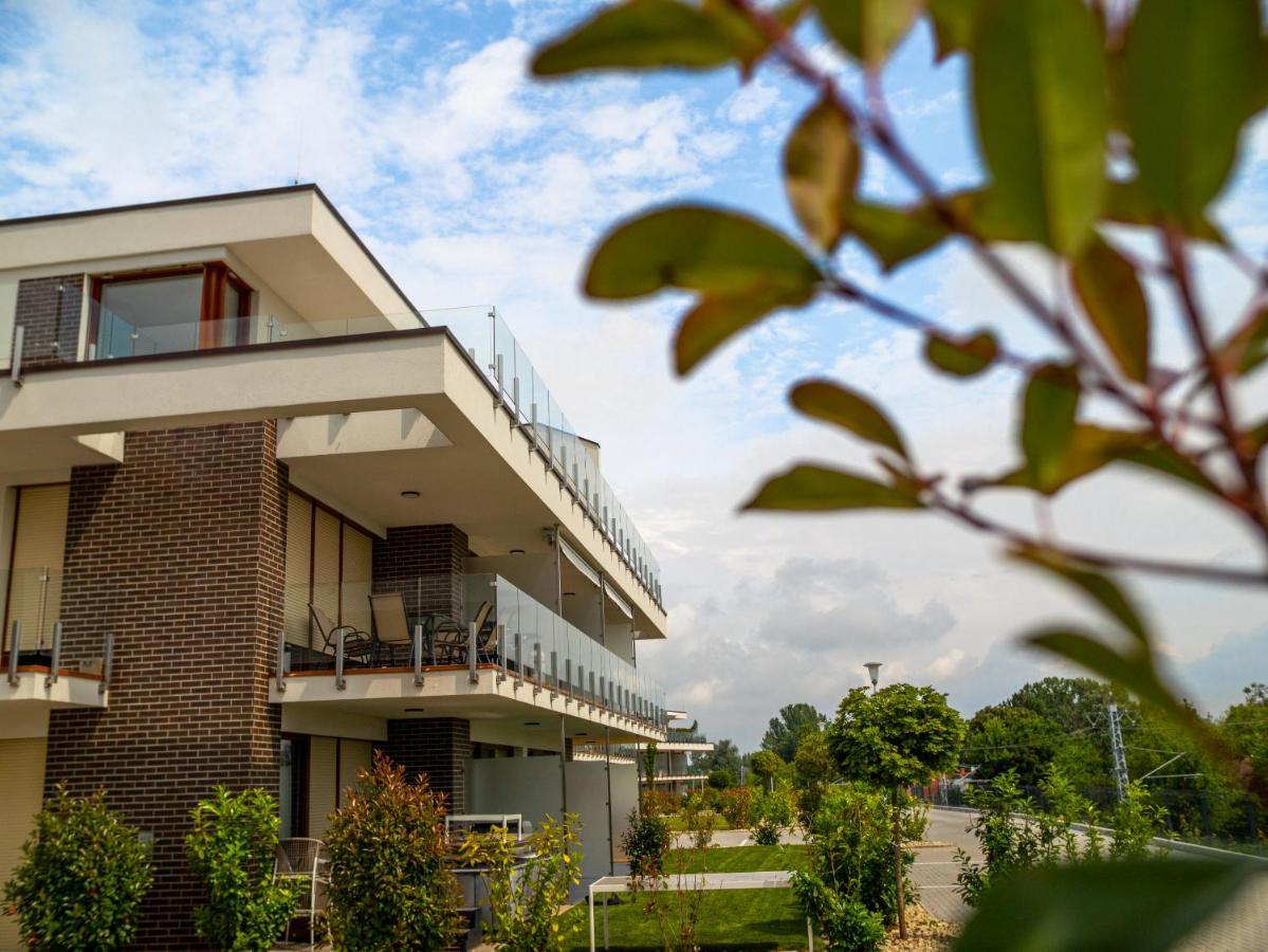 Panorama Superior Apartments - Pool, Garden, Parking Balatonalmádi Exterior foto