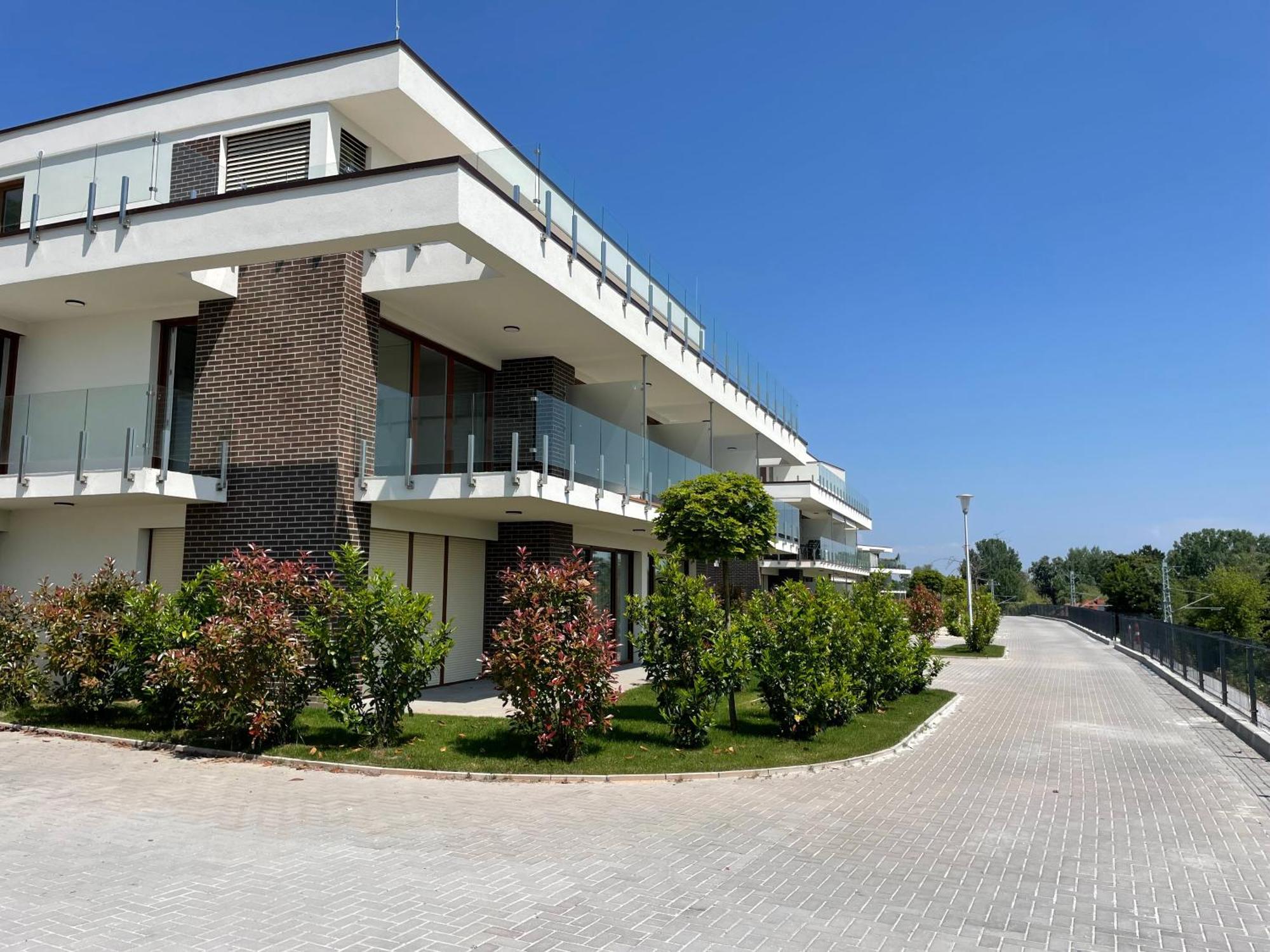 Panorama Superior Apartments - Pool, Garden, Parking Balatonalmádi Exterior foto